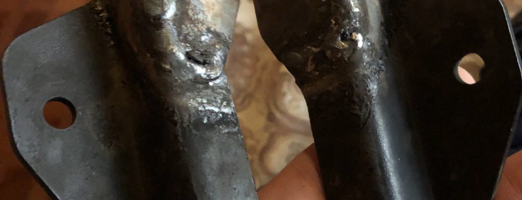 Broken SW-Motech top case mount